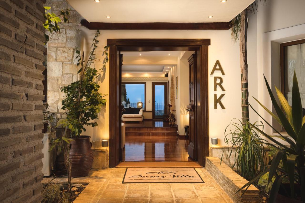 Ark Luxury & Private Villa Mouzákion Eksteriør billede